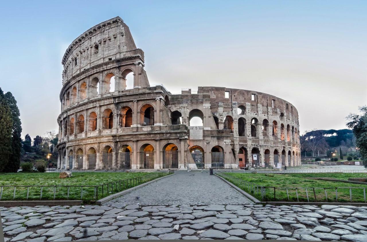 Roma Central Studio Экстерьер фото
