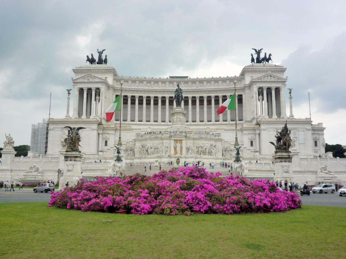 Roma Central Studio Экстерьер фото