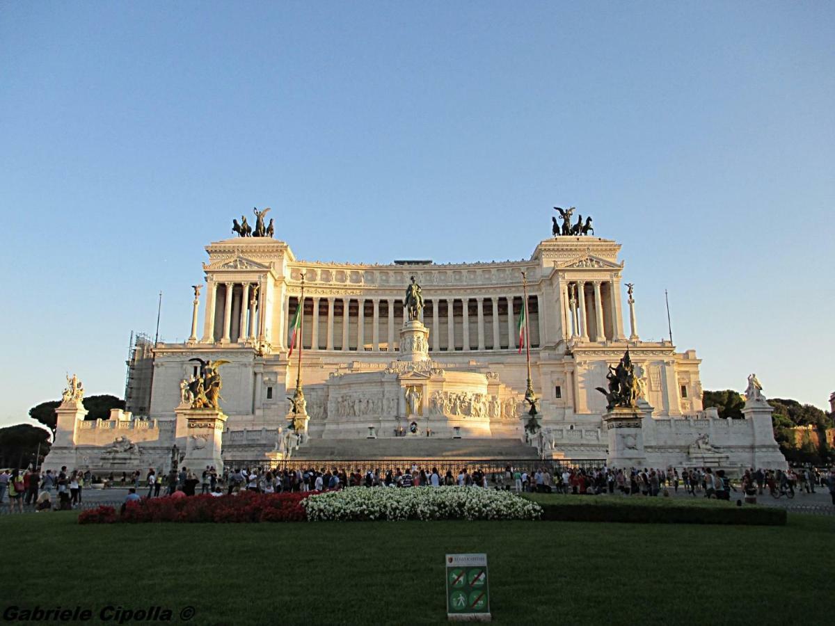 Roma Central Studio Экстерьер фото